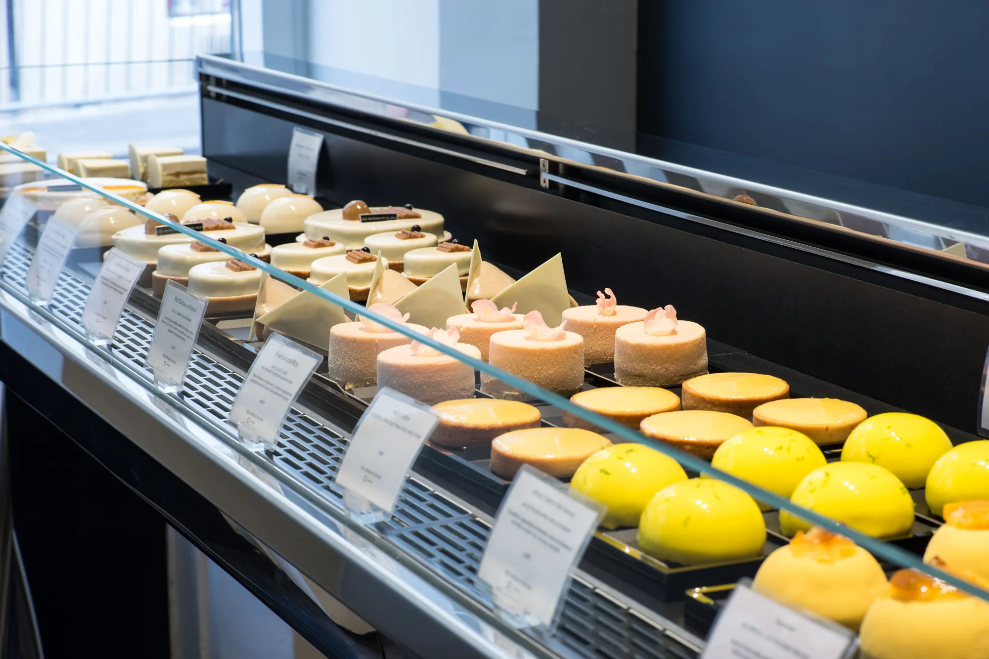 Des Gateaux Et Du Pain shop, Paris(France)